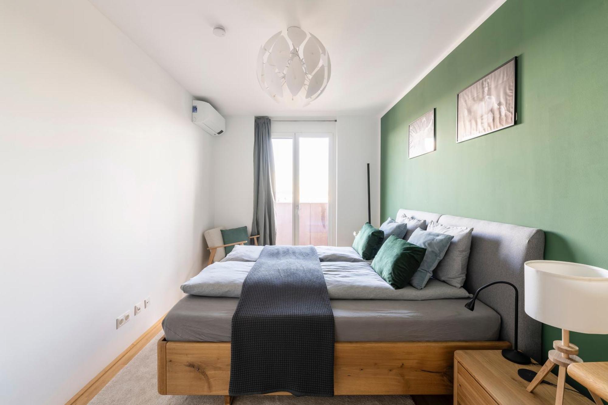 Edler Wohnraum Panoramablick 3 Sz Boxspringbetten, E-Ladestation, Kaffeevollautomat, Klima, Lift, Terrasse & 2Xtg Graz Bagian luar foto