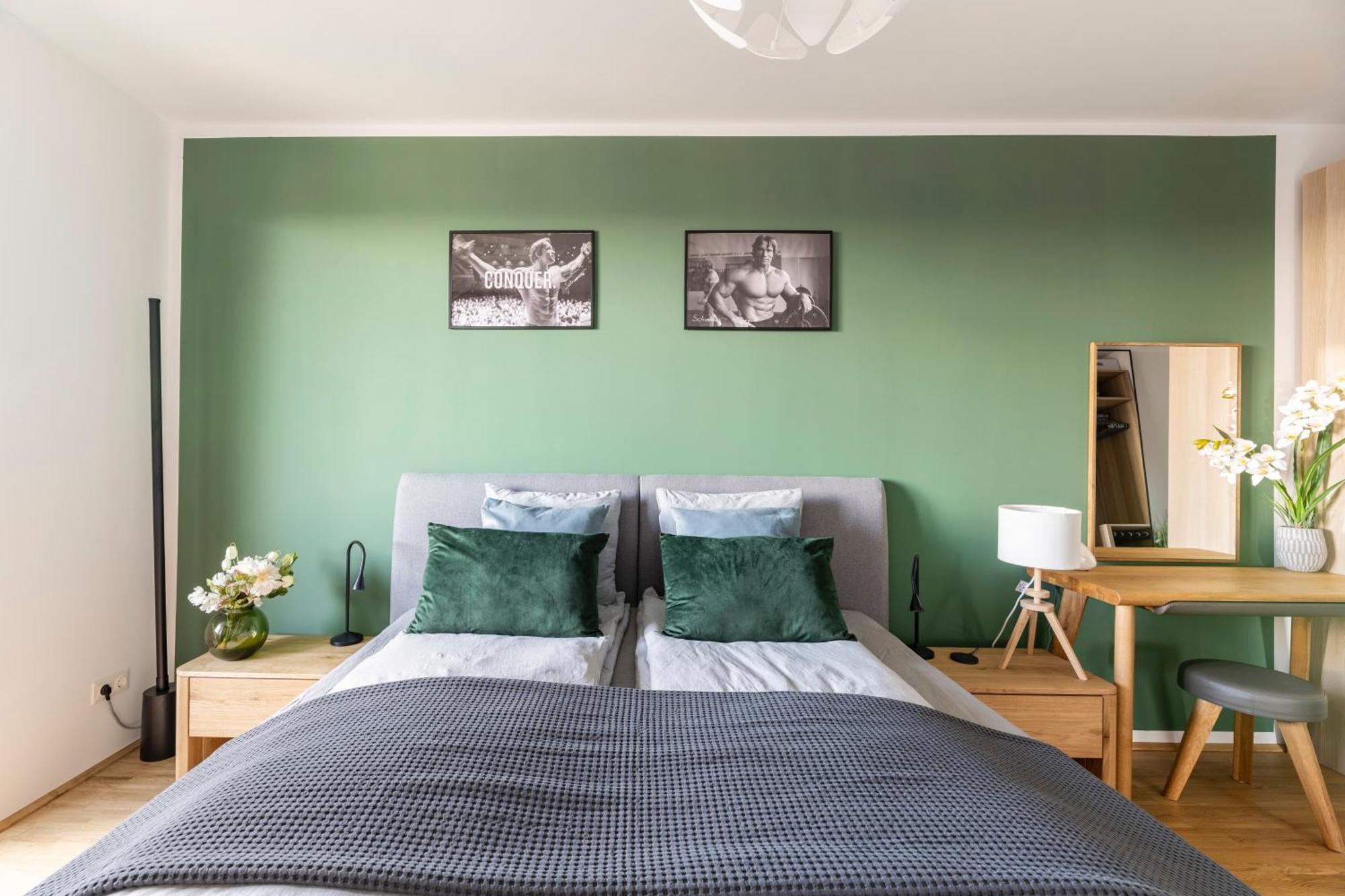 Edler Wohnraum Panoramablick 3 Sz Boxspringbetten, E-Ladestation, Kaffeevollautomat, Klima, Lift, Terrasse & 2Xtg Graz Bagian luar foto