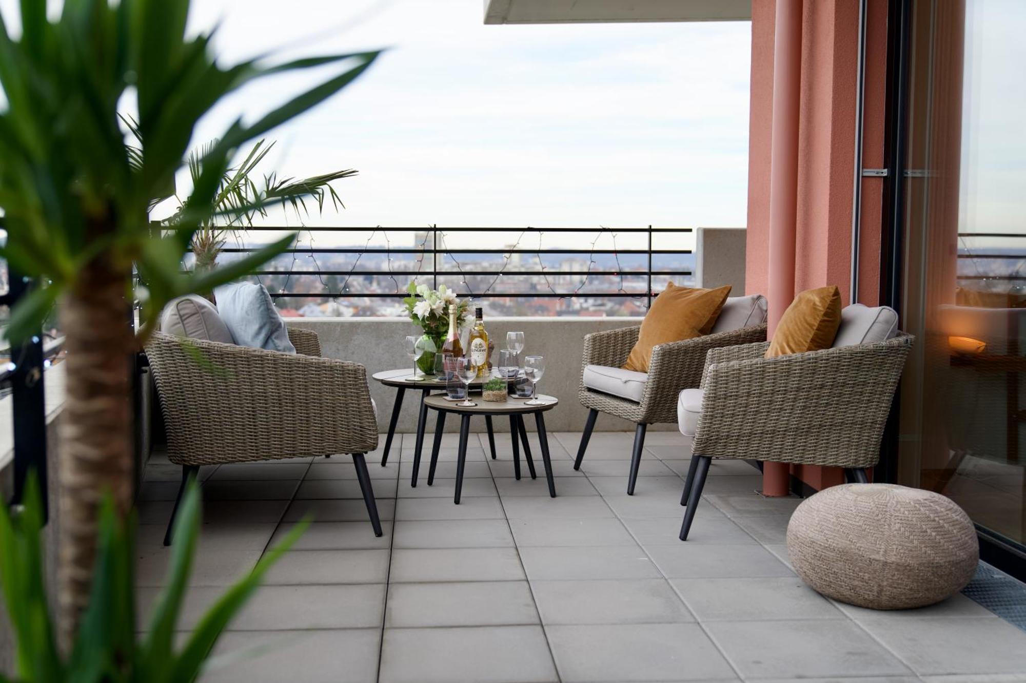 Edler Wohnraum Panoramablick 3 Sz Boxspringbetten, E-Ladestation, Kaffeevollautomat, Klima, Lift, Terrasse & 2Xtg Graz Bagian luar foto