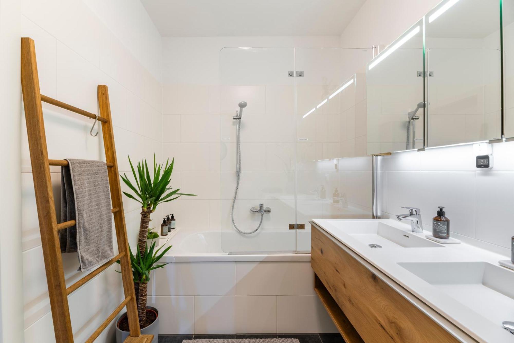 Edler Wohnraum Panoramablick 3 Sz Boxspringbetten, E-Ladestation, Kaffeevollautomat, Klima, Lift, Terrasse & 2Xtg Graz Bagian luar foto
