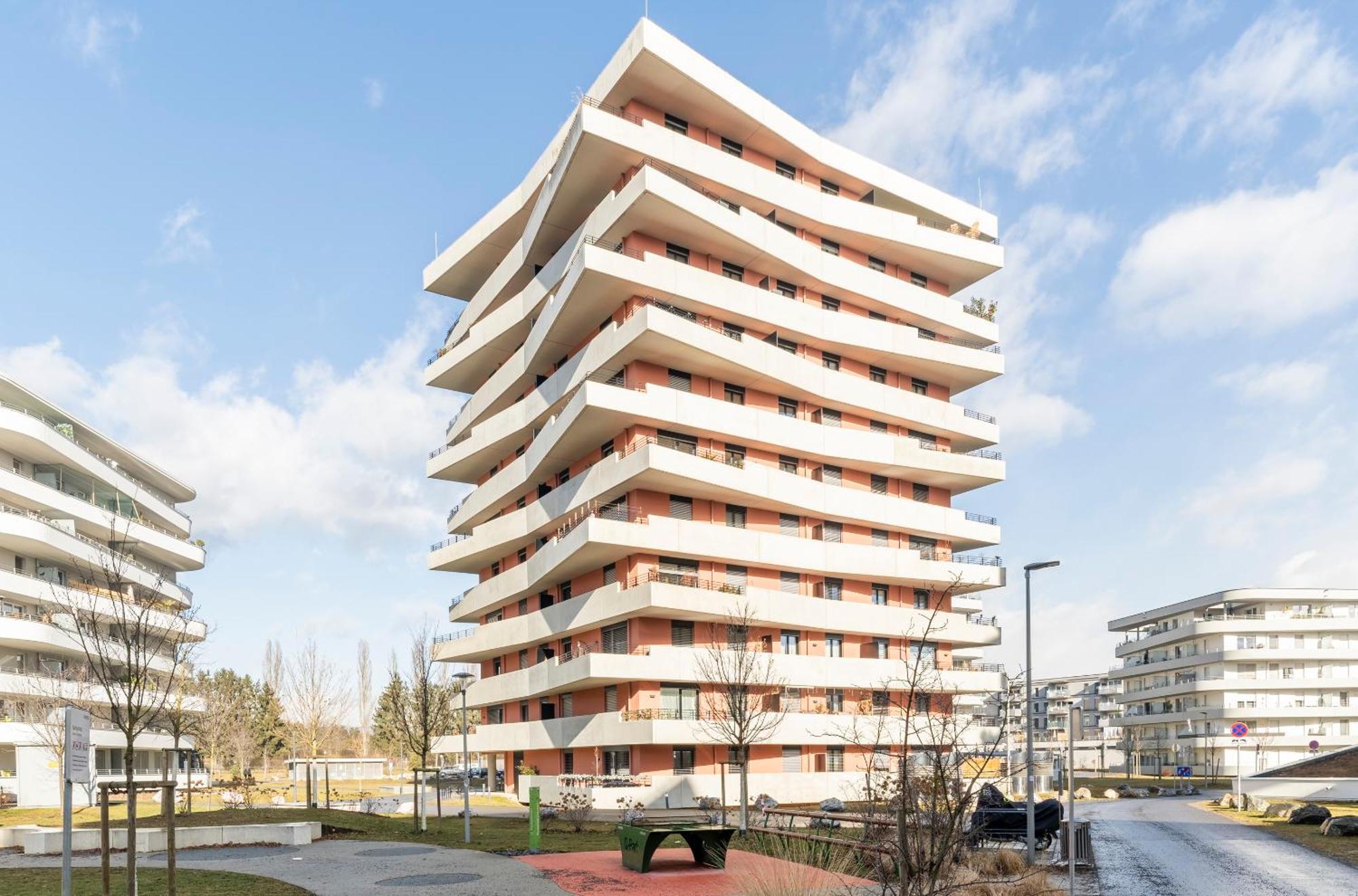 Edler Wohnraum Panoramablick 3 Sz Boxspringbetten, E-Ladestation, Kaffeevollautomat, Klima, Lift, Terrasse & 2Xtg Graz Bagian luar foto